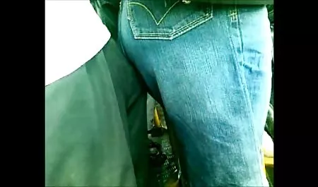 Berbaring di bokep indo tante anal atas meja