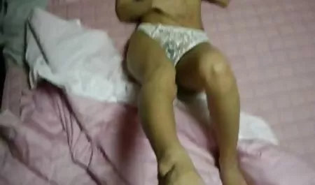 Dibujuk untuk tante indo semok bercinta tanpa karet gandon