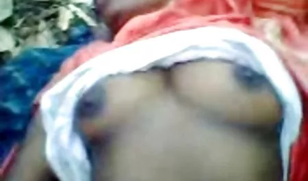 Vagina yang dicukur tante montok indo lembut