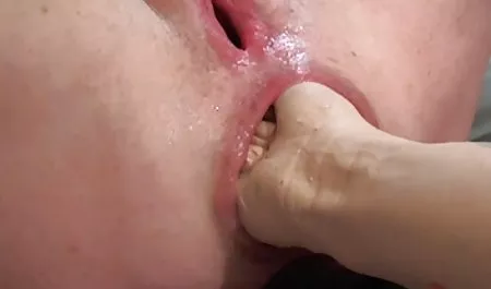 Duduk di juru masak yang besar dan kuat toge indo bokep