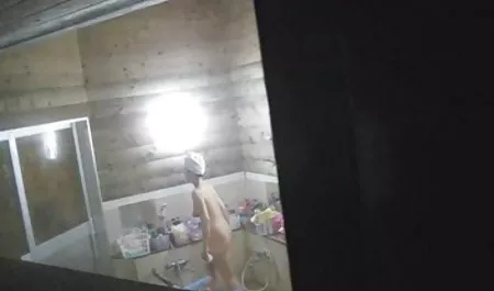 Kaki menawan bokep tante muda indo diselamatkan dari pemecatan