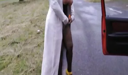 Seks aneh di indo tante xxx sofa