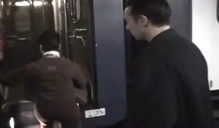 Gadis Rusia pada wawancara pertama dengan Pierre Woodman yang sekarang terkenal tante indo mp4