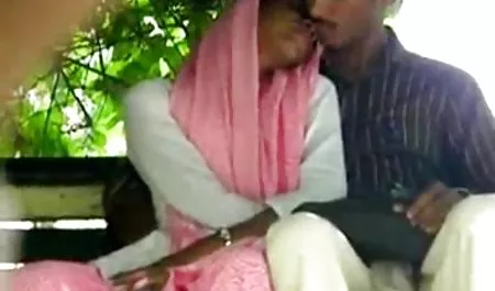 Bung secara bergantian memiliki tamu tidur indo tante video