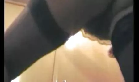 Bercinta video tante indonesia sange di dalam mobil