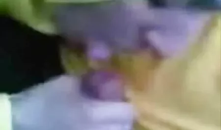 Gangbang bokep tante hijab indo keren