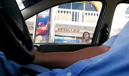 Saya mengundang pria itu untuk mengunjungi tante indo bohay beberapa tongkat